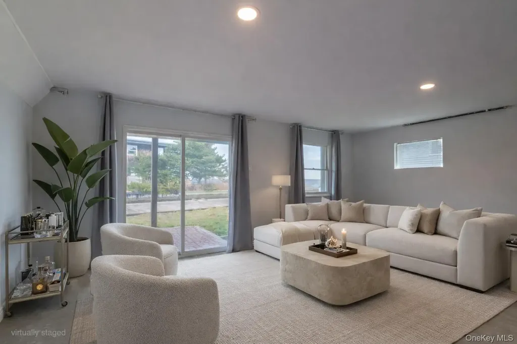 125 S Bay Drive Babylon NY 11702