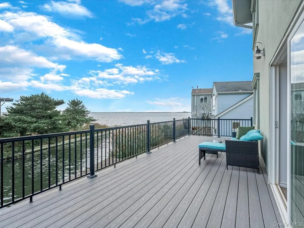 125 S Bay Drive Babylon NY 11702