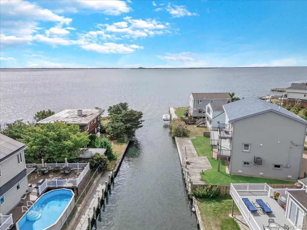 125 S Bay Drive Babylon NY 11702
