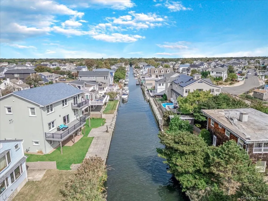 125 S Bay Drive Babylon NY 11702