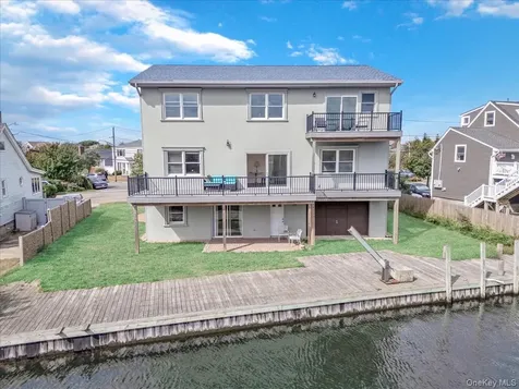 125 S Bay Drive Babylon NY 11702