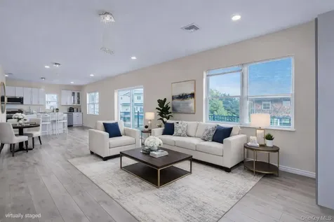 125 S Bay Drive Babylon NY 11702