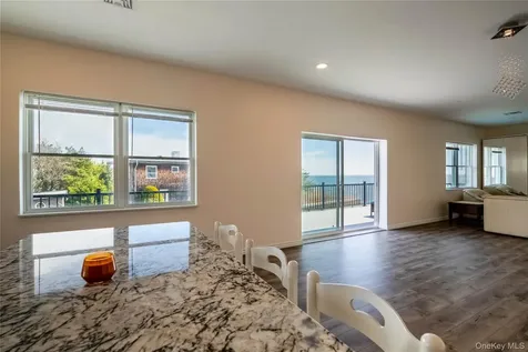 125 S Bay Drive Babylon NY 11702