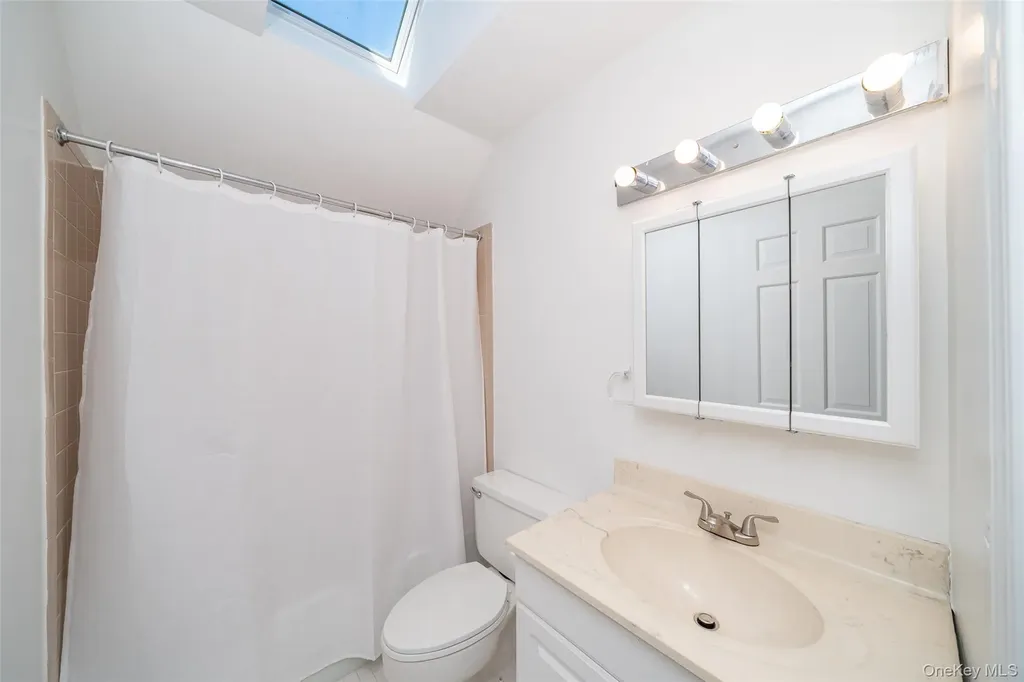 10 Grove Mews Chappaqua NY 10514