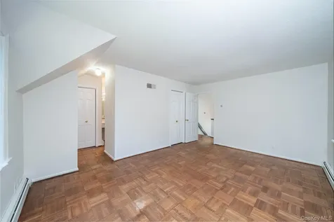 10 Grove Mews Chappaqua NY 10514