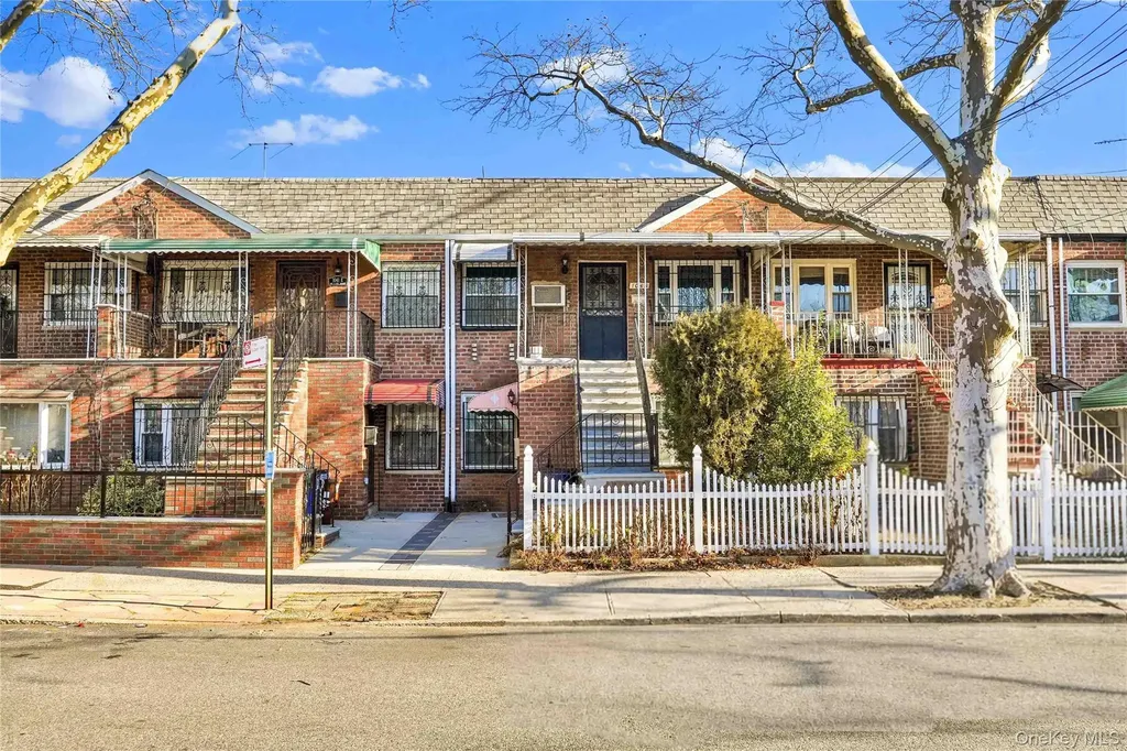 1043 E 101st Street Brooklyn NY 11236