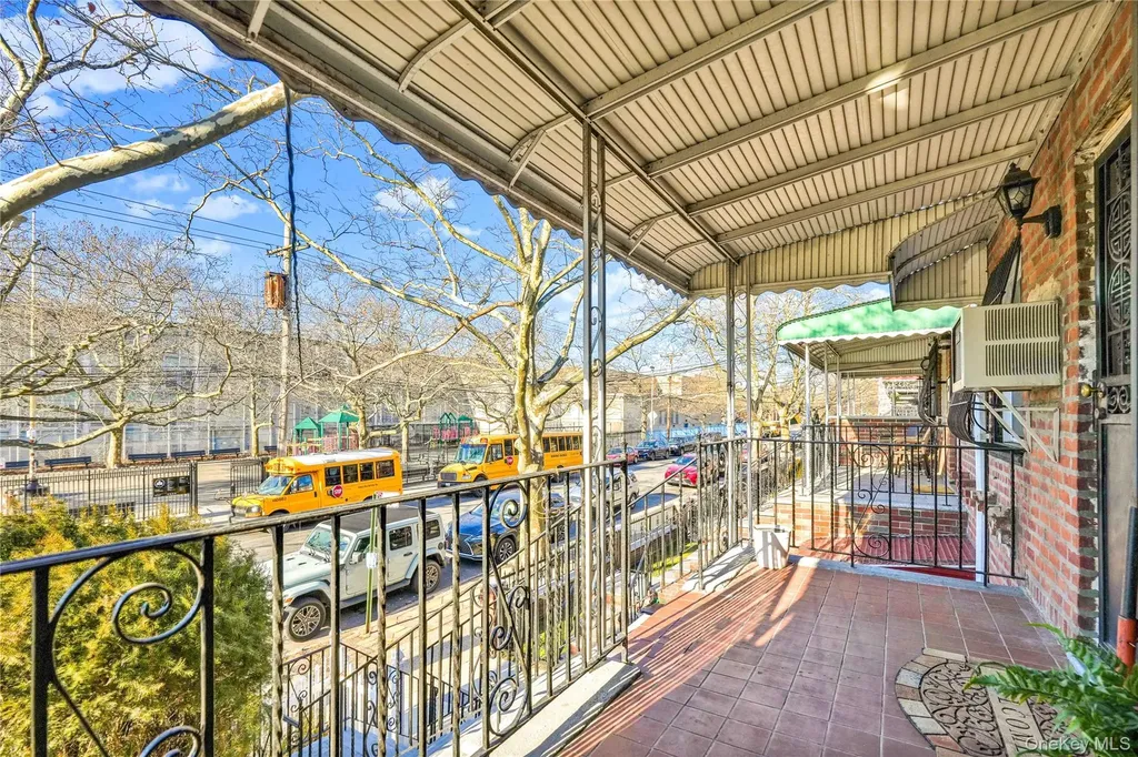1043 E 101st Street Brooklyn NY 11236