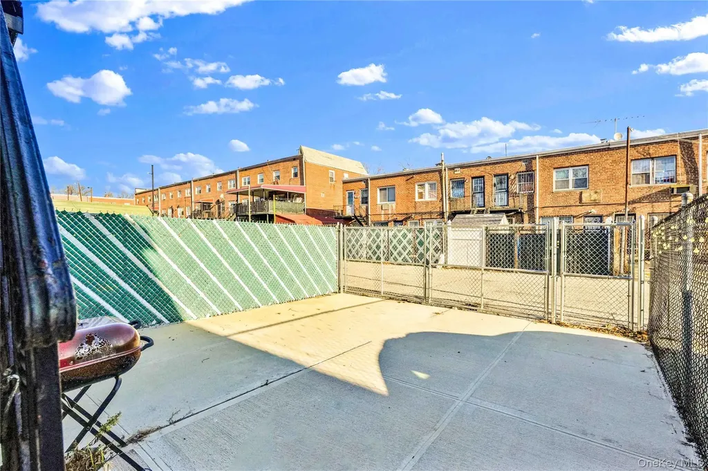 1043 E 101st Street Brooklyn NY 11236