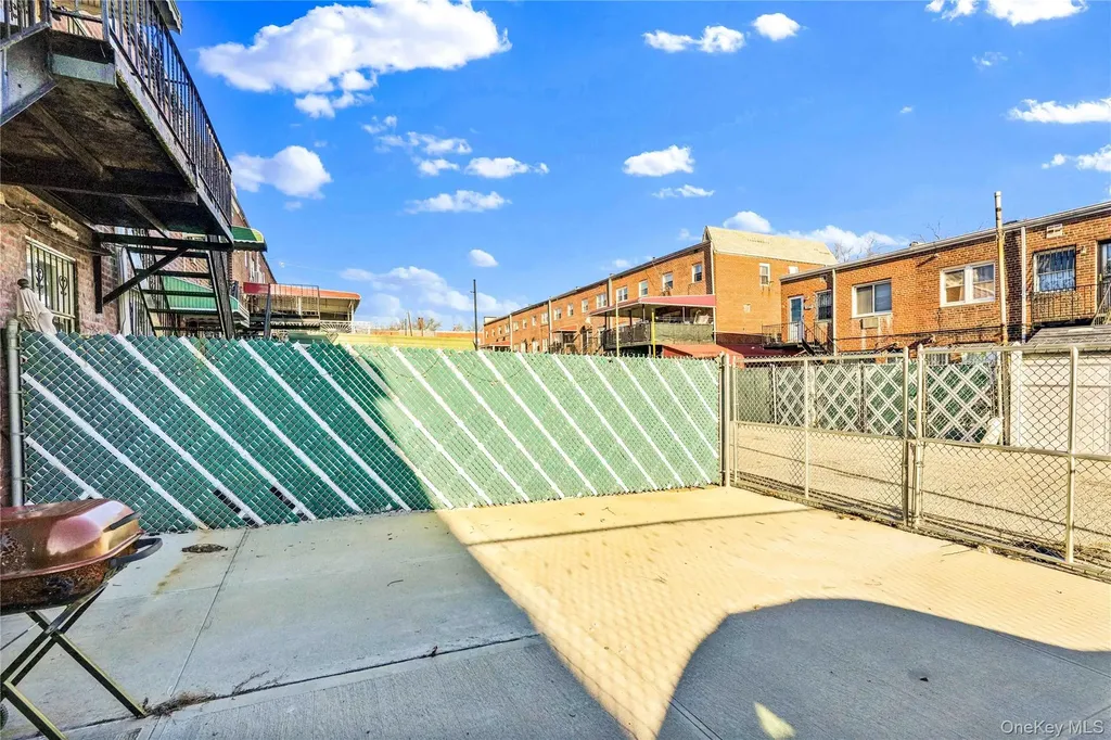 1043 E 101st Street Brooklyn NY 11236