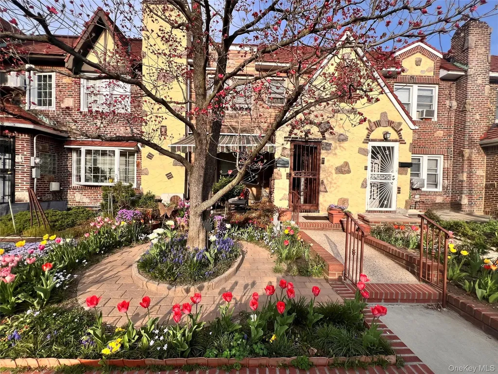 4705 189th Street Flushing NY 11358