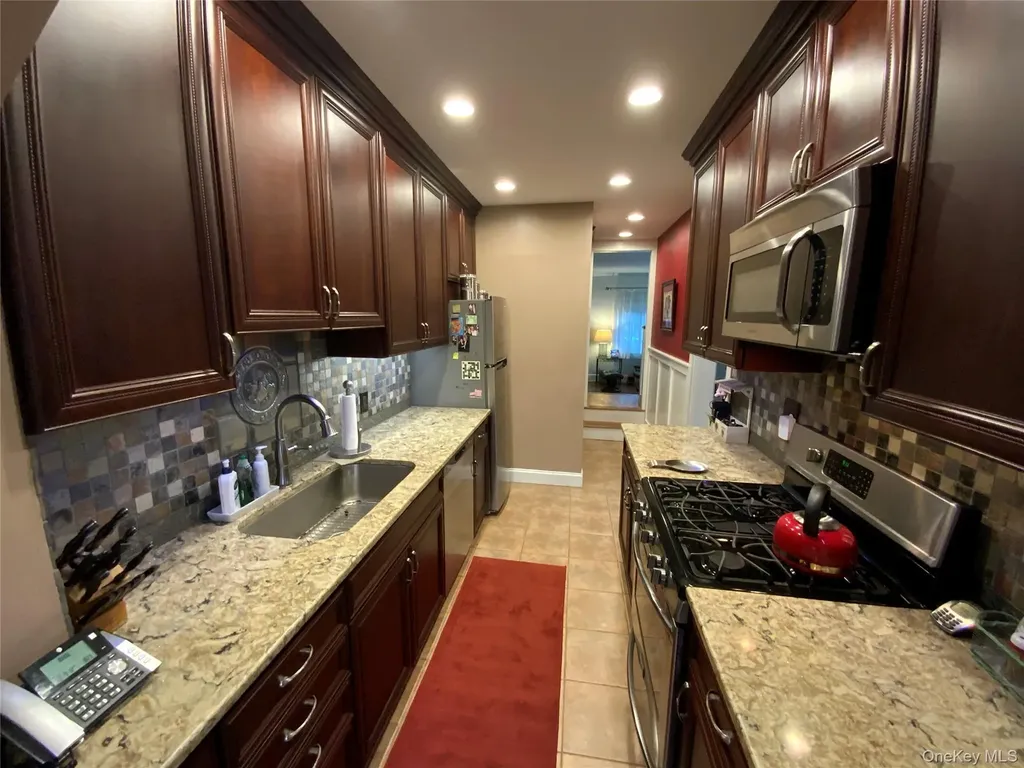 4705 189th Street Flushing NY 11358
