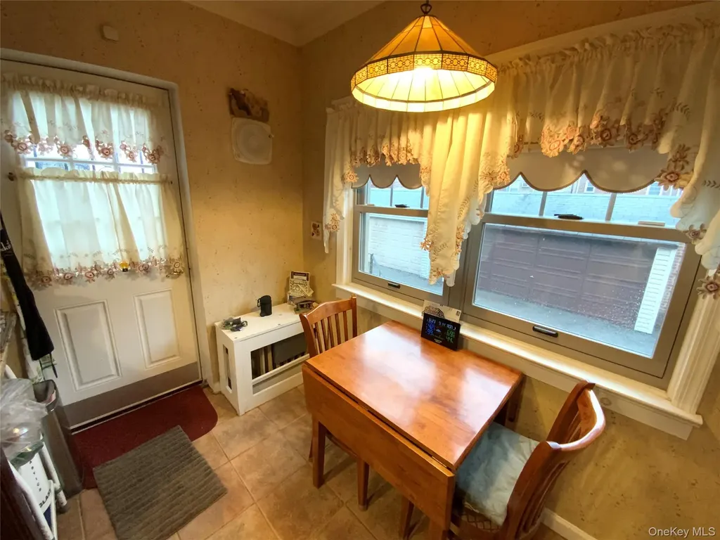 4705 189th Street Flushing NY 11358