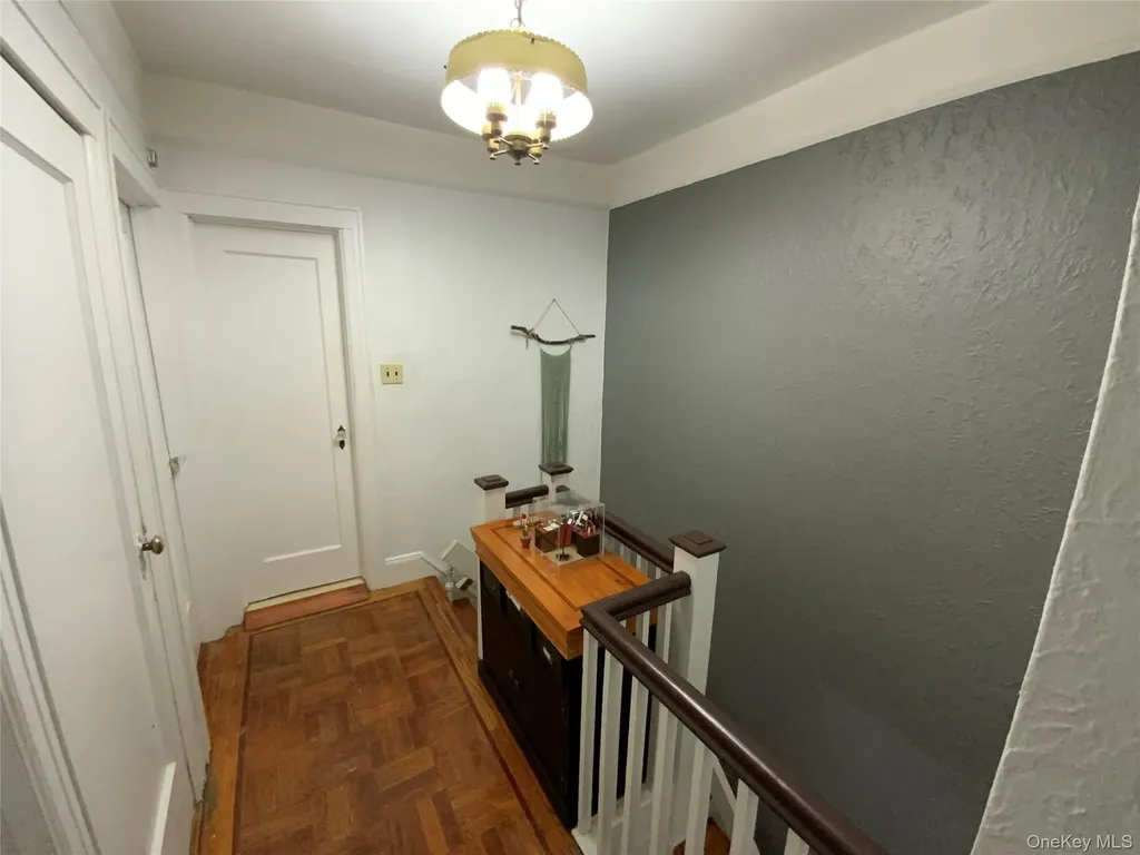 4705 189th Street Flushing NY 11358