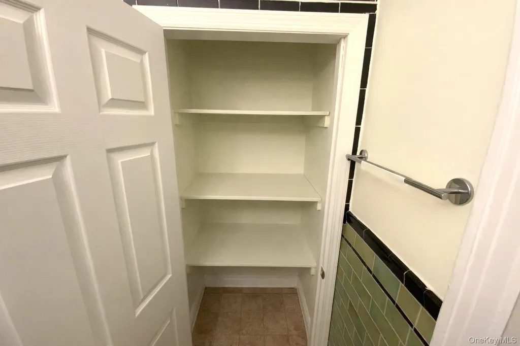 4705 189th Street Flushing NY 11358