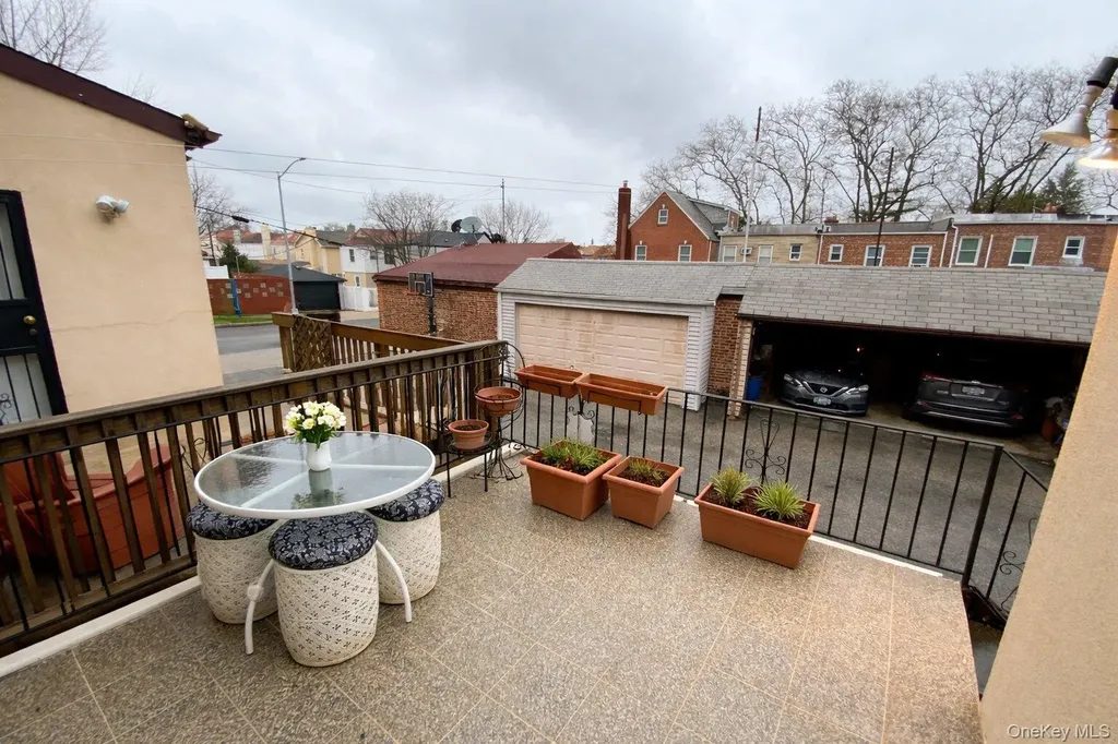 4705 189th Street Flushing NY 11358