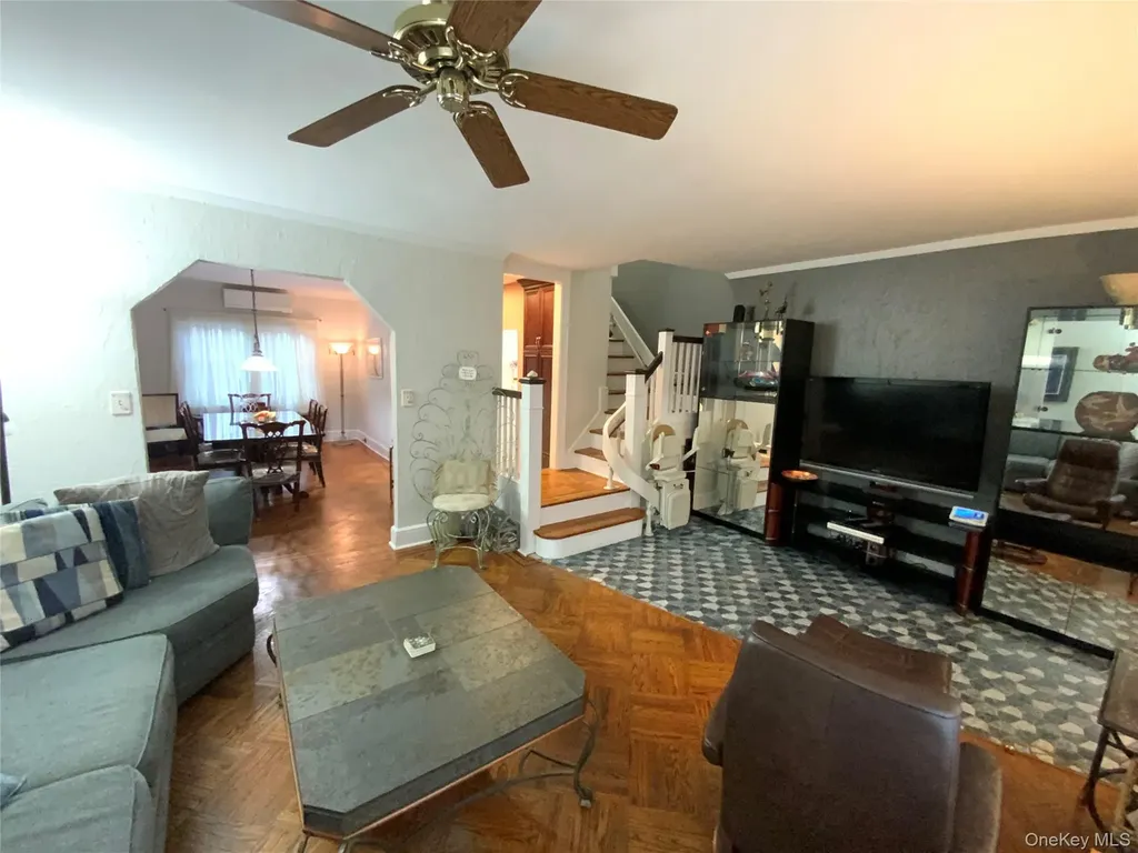 4705 189th Street Flushing NY 11358