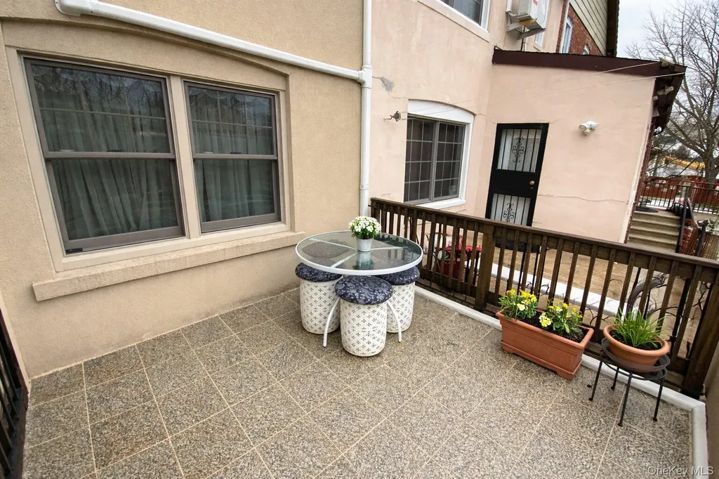 4705 189th Street Flushing NY 11358