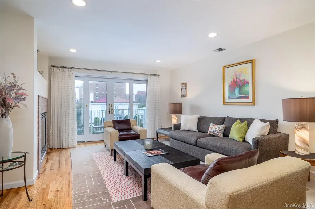 159 Monroe Boulevard Long Beach NY 11561