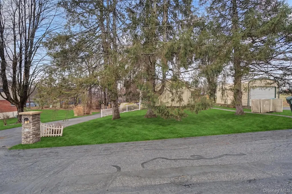 13 Kobelt Drive Wallkill NY 12589