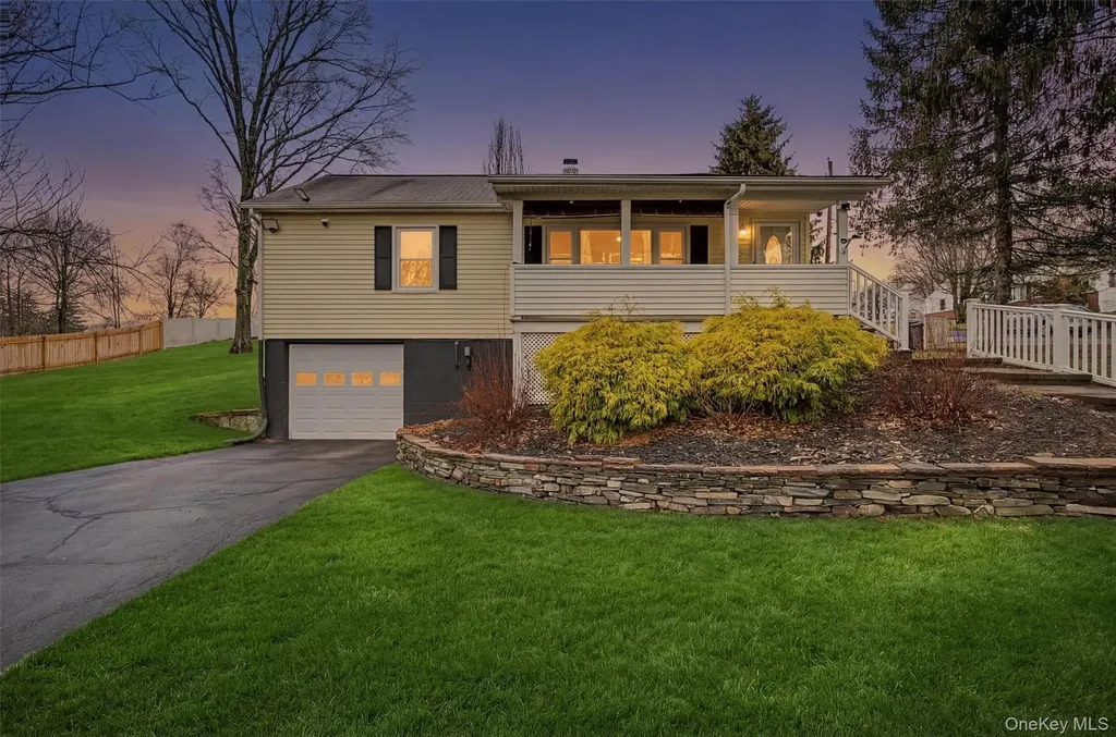 13 Kobelt Drive Wallkill NY 12589