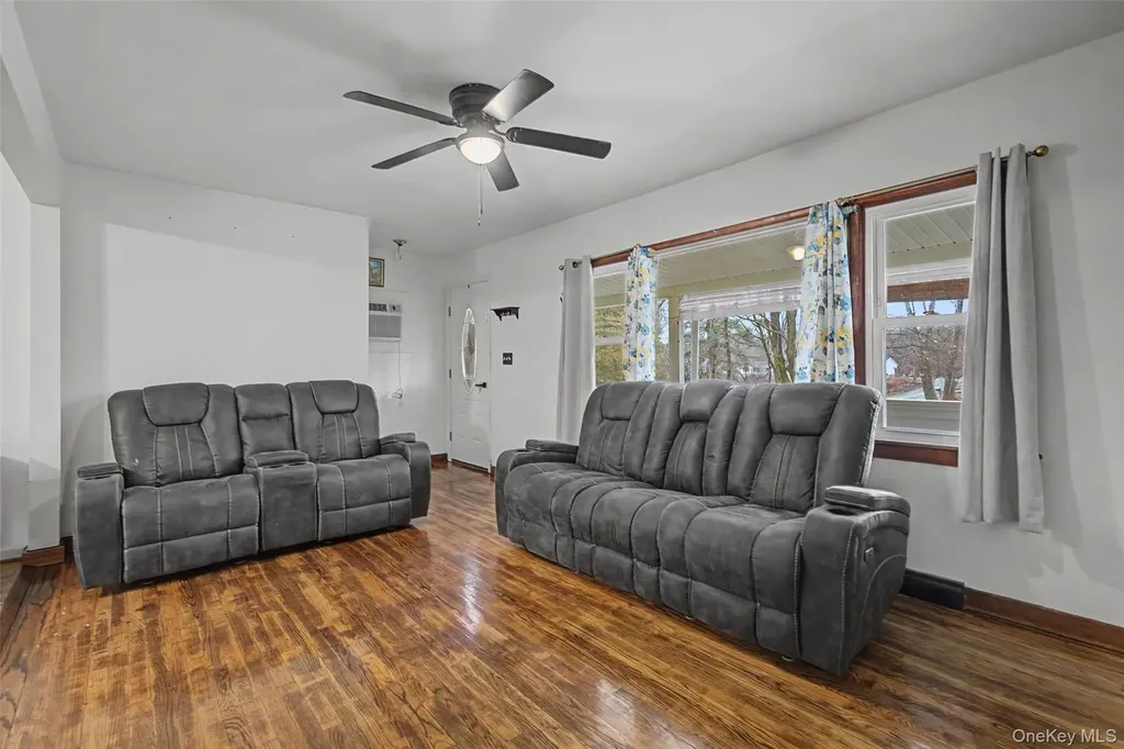 13 Kobelt Drive Wallkill NY 12589