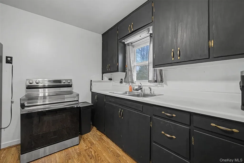 13 Kobelt Drive Wallkill NY 12589