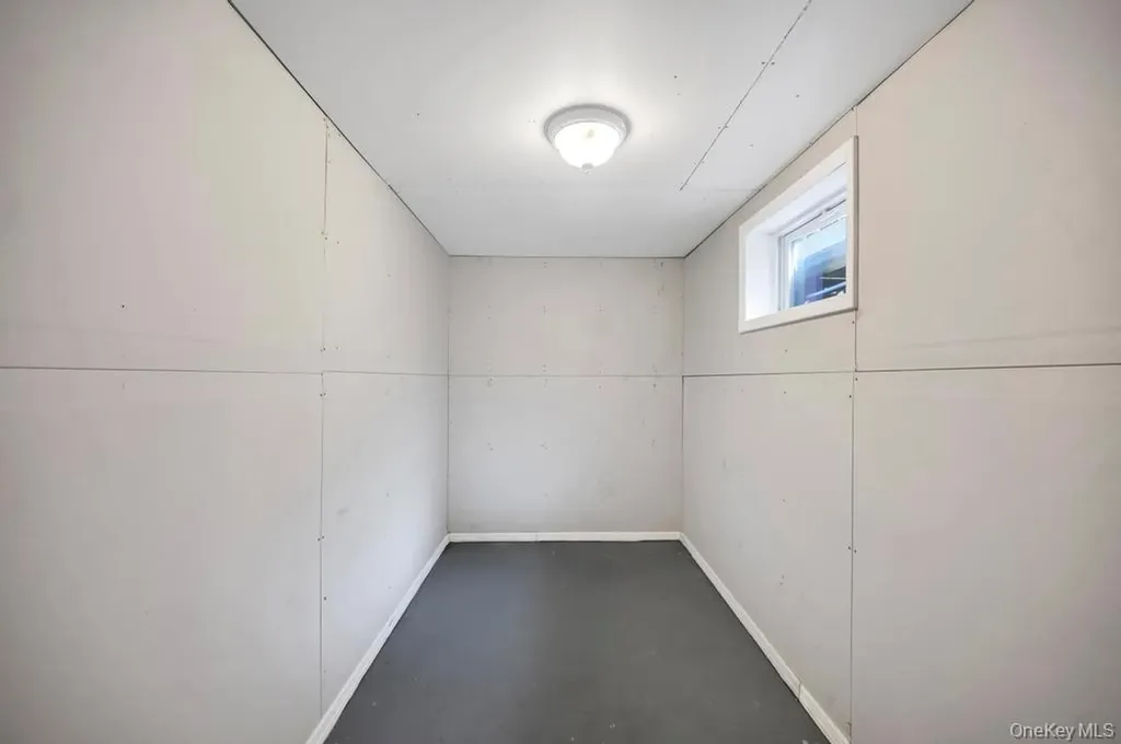 644 Broadway Road Bethpage NY 11714