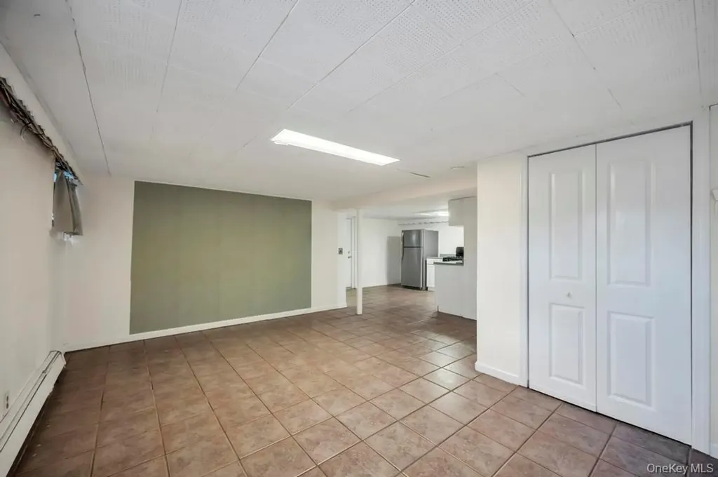 644 Broadway Road Bethpage NY 11714