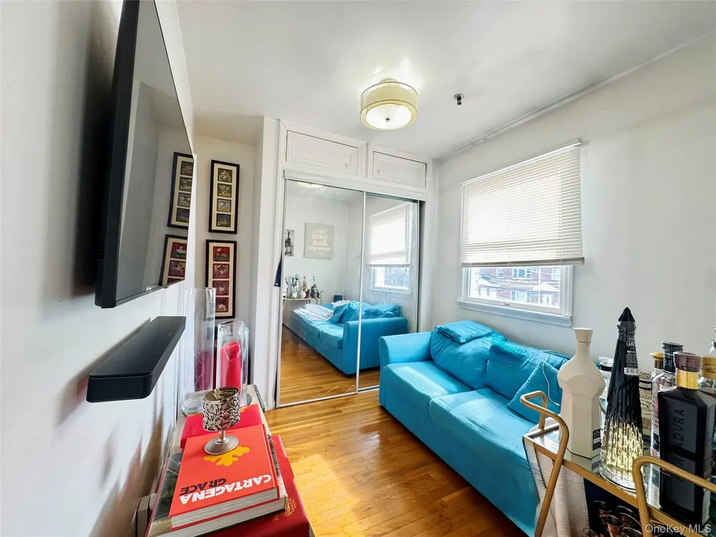 320 Huntington Avenue Bronx NY 10465