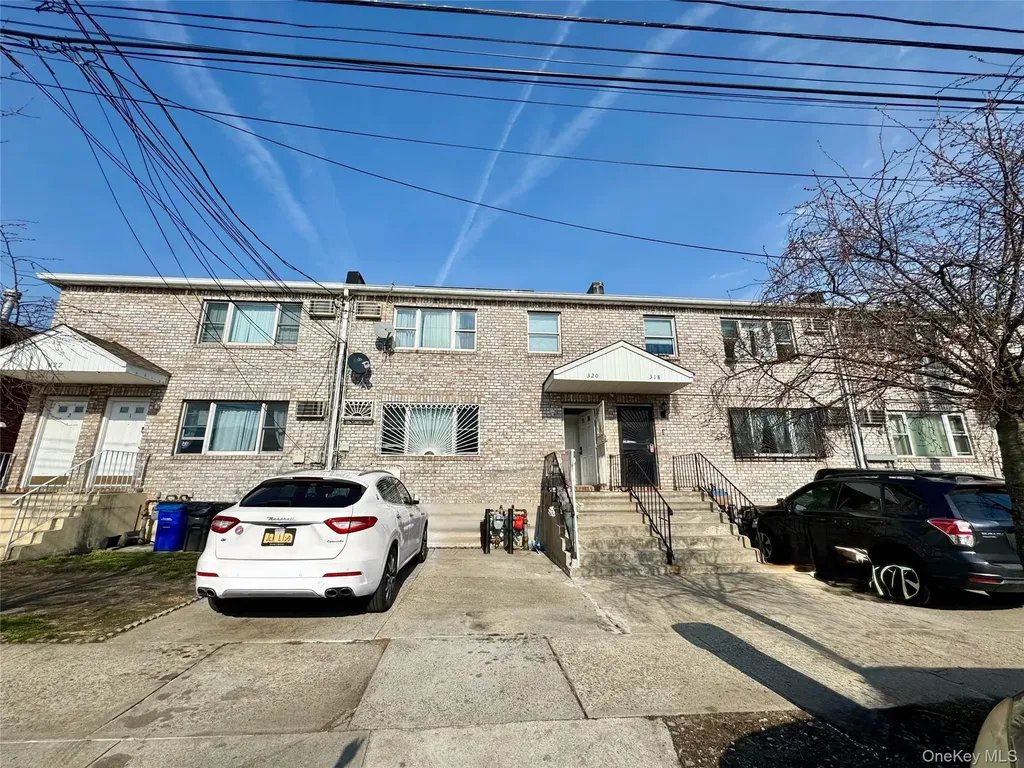 320 Huntington Avenue Bronx NY 10465