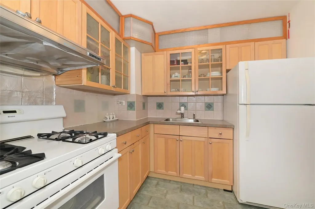 61-20 Grand Central Parkway Forest Hills NY 11375