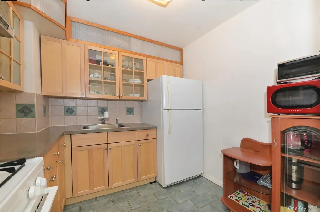 61-20 Grand Central Parkway Forest Hills NY 11375