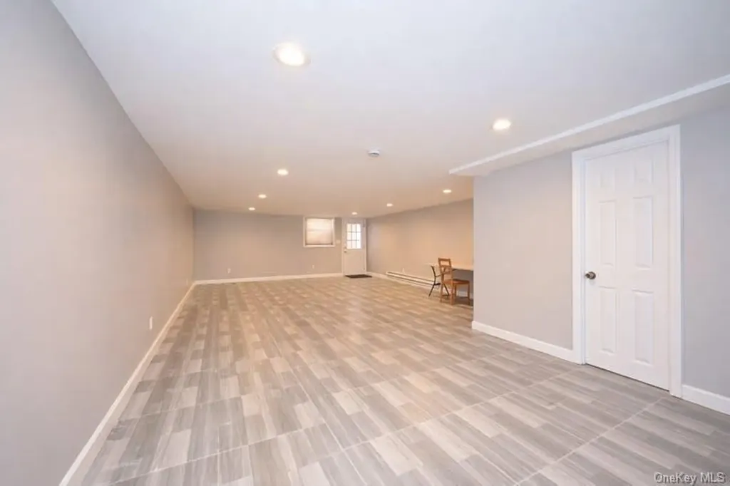40-27 216th Street Bayside NY 11361