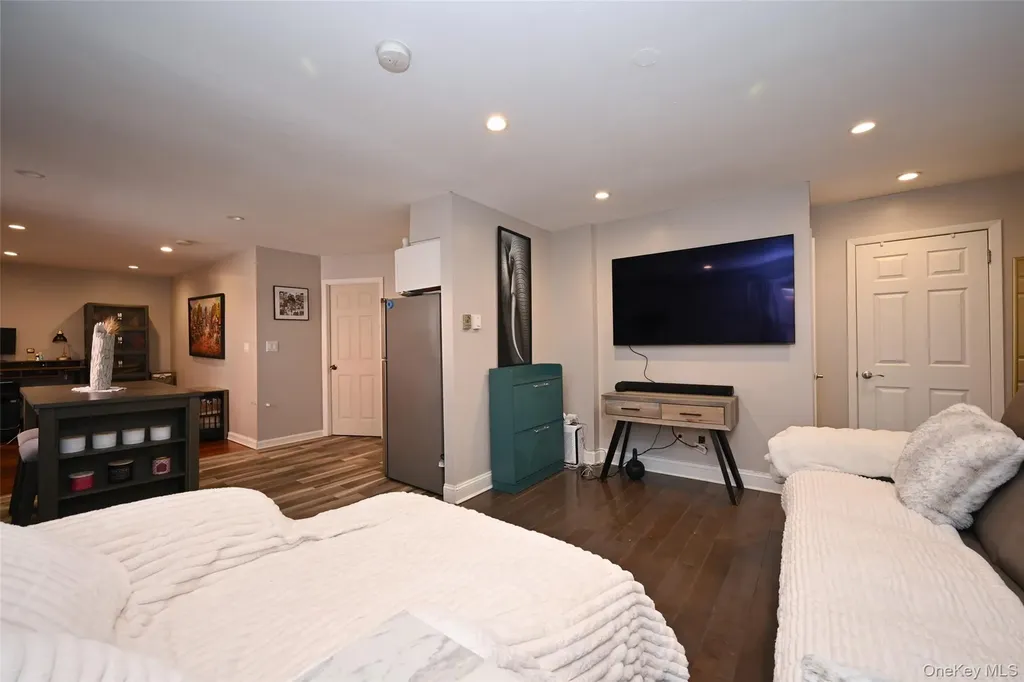 40-27 216th Street Bayside NY 11361