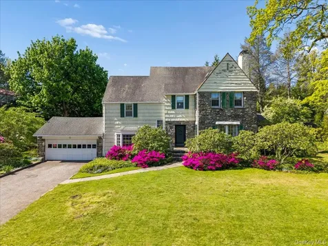 21 Country Club Lane Pelham NY 10803