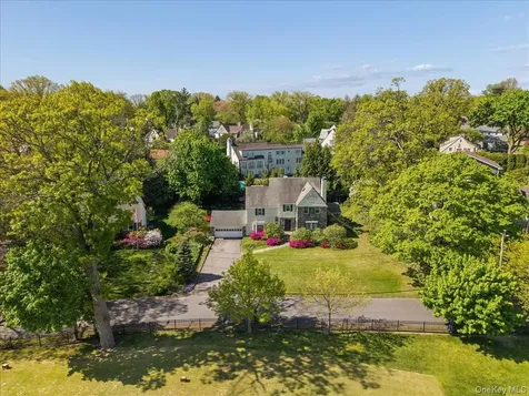 21 Country Club Lane Pelham NY 10803