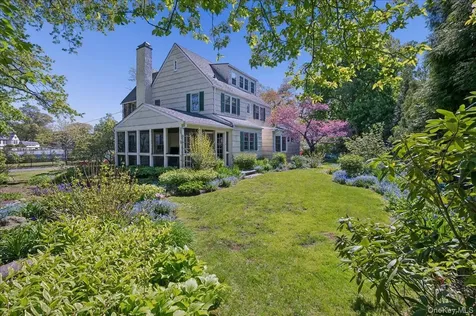 21 Country Club Lane Pelham NY 10803