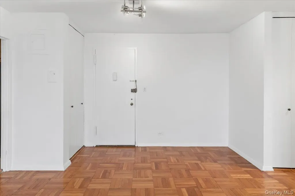 3935 Blackstone Avenue Bronx NY 10471