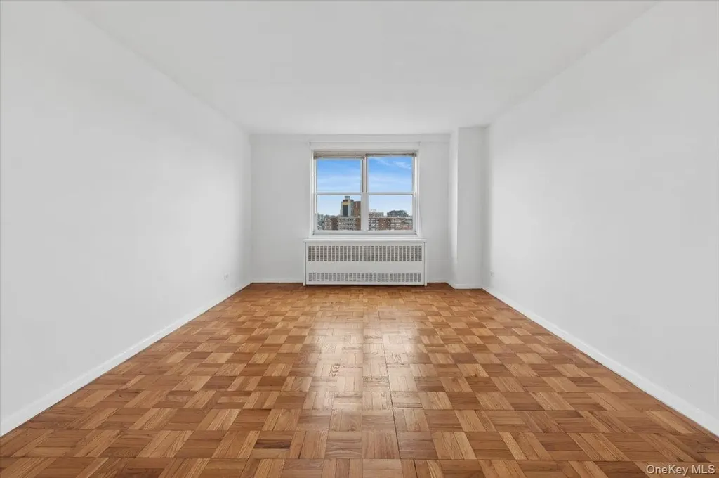3935 Blackstone Avenue Bronx NY 10471