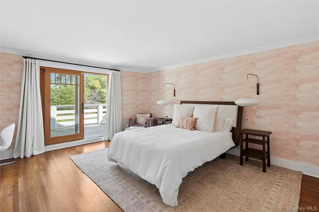 30 E Hollow Road East Hampton NY 11937