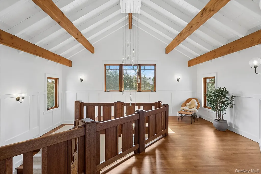 30 E Hollow Road East Hampton NY 11937
