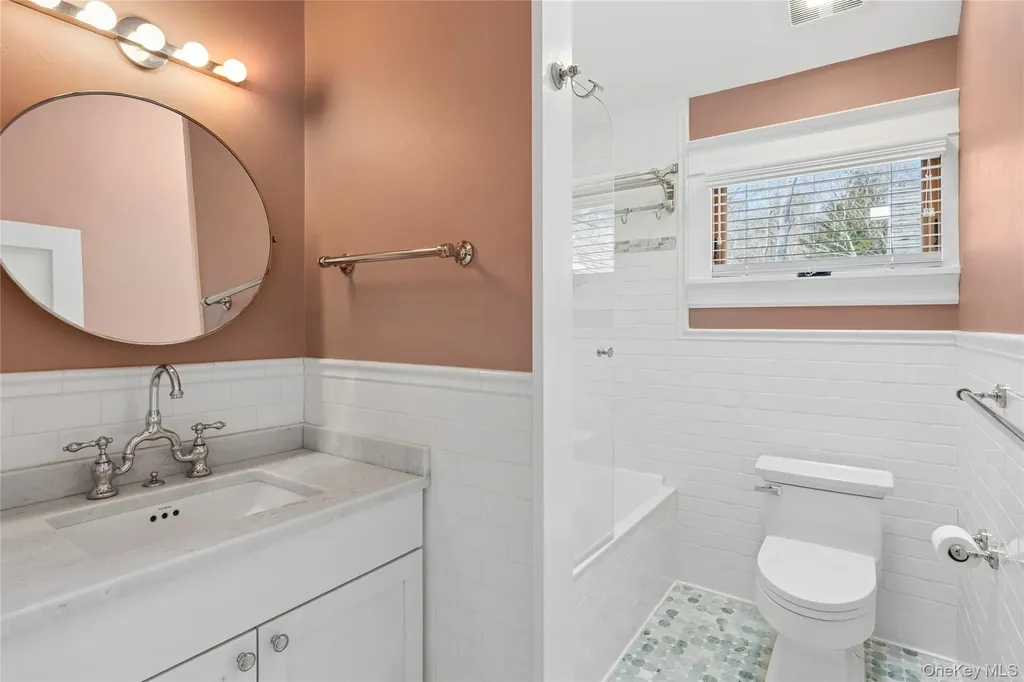 30 E Hollow Road East Hampton NY 11937