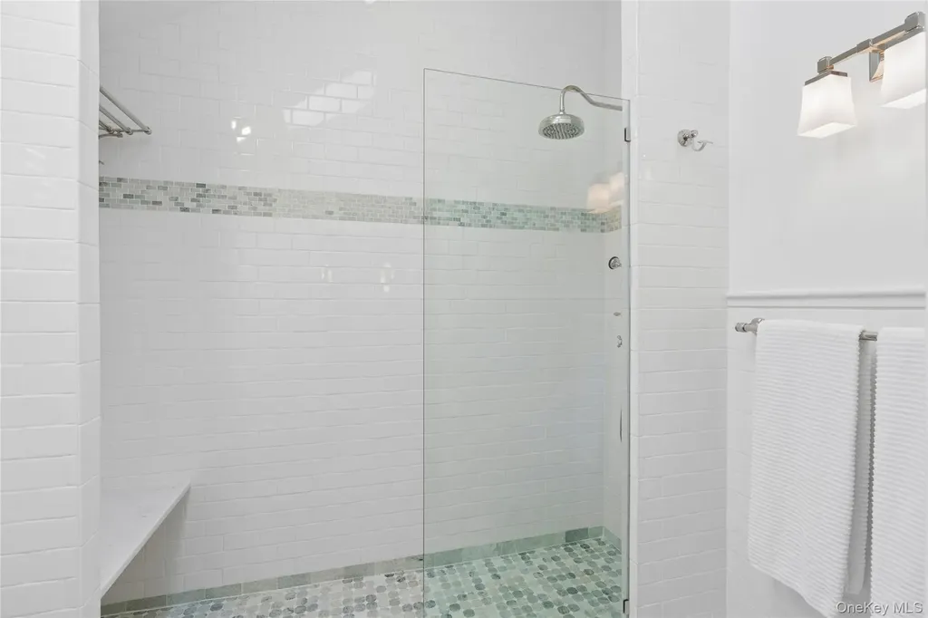 30 E Hollow Road East Hampton NY 11937