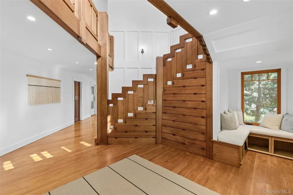30 E Hollow Road East Hampton NY 11937
