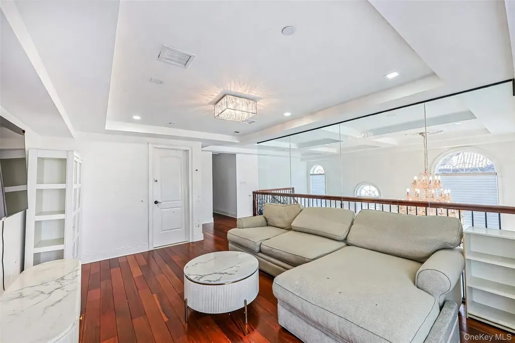 147-25 18th Avenue Whitestone NY 11357
