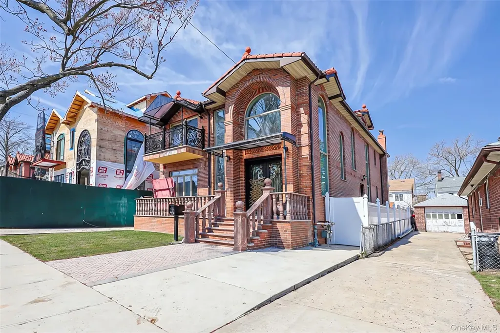 147-25 18th Avenue Whitestone NY 11357