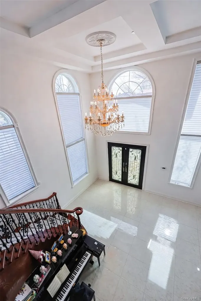 147-25 18th Avenue Whitestone NY 11357