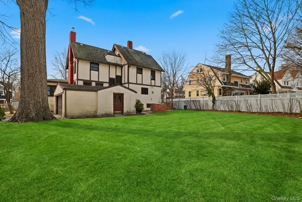 25 Midland Avenue White Plains NY 10606