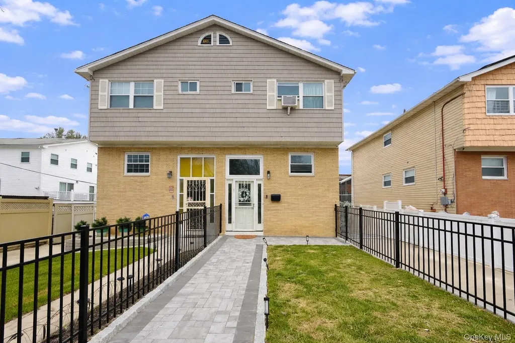 1663 Waring Avenue Bronx NY 10469