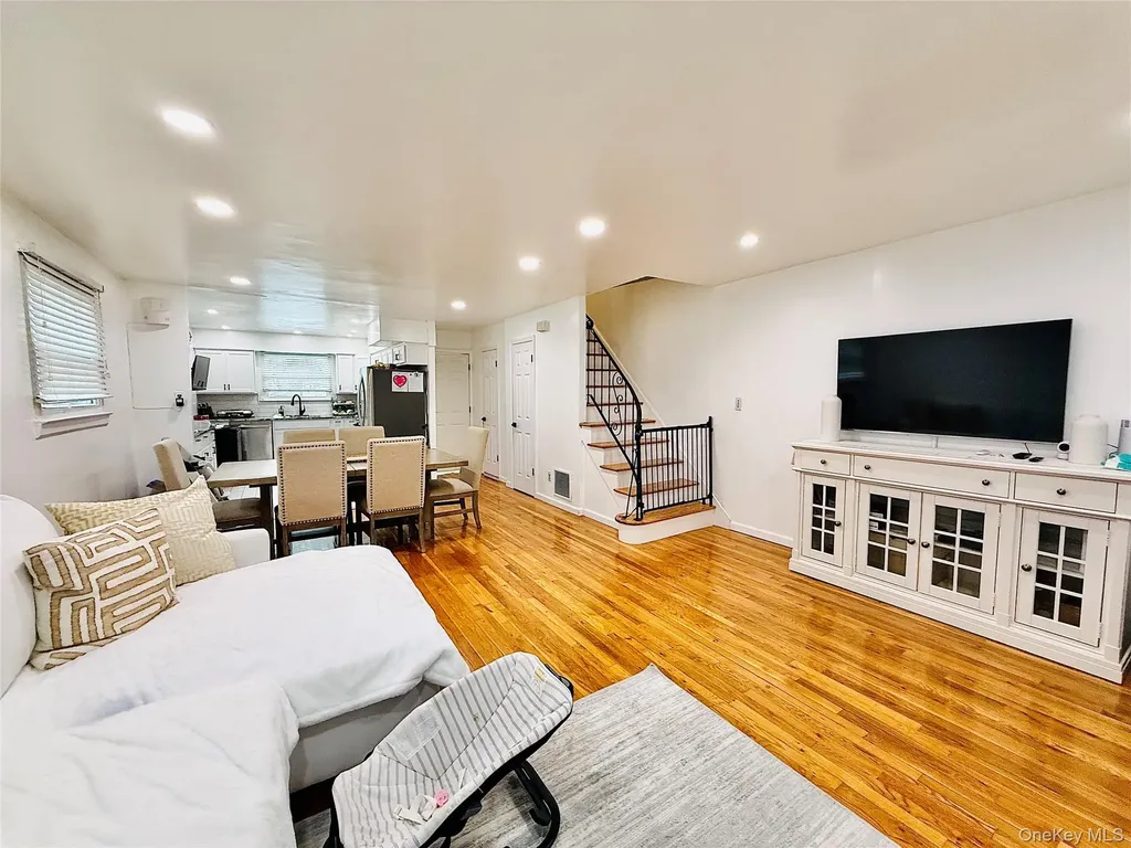 1663 Waring Avenue Bronx NY 10469